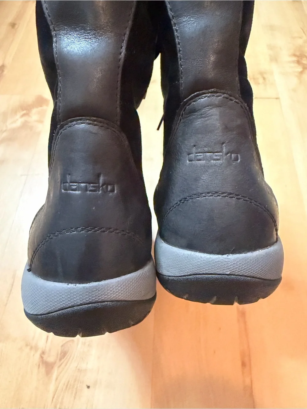 Dansko black gray